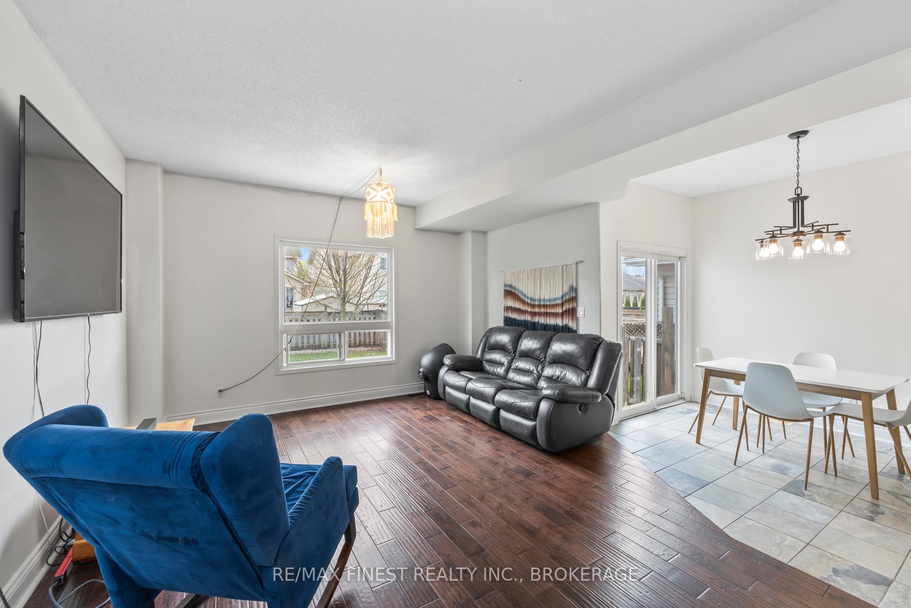 Photo 21 of 423 Maureen Street, Kingston, Kingston East (Incl Barret Crt) — HOMEH