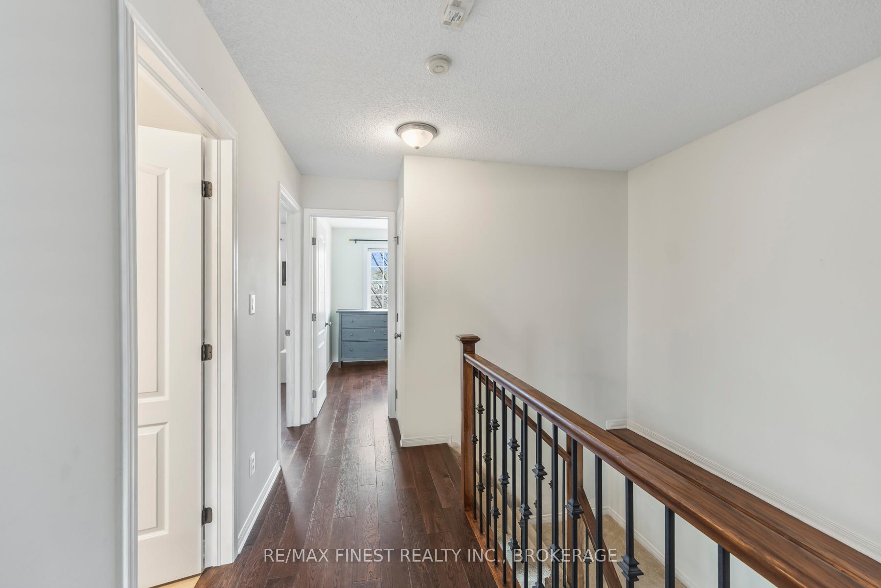 Photo 13 of 423 Maureen Street, Kingston, Kingston East (Incl Barret Crt) — HOMEH