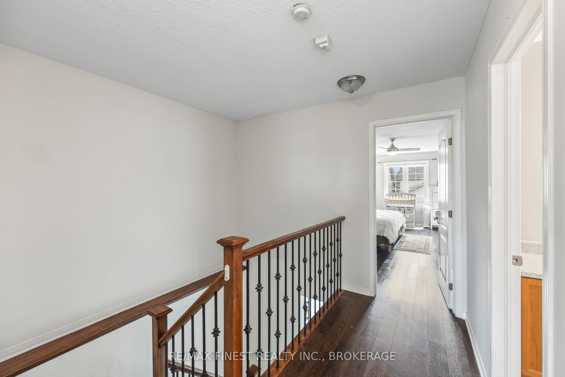 Photo 15 of 423 Maureen Street, Kingston, Kingston East (Incl Barret Crt) — HOMEH
