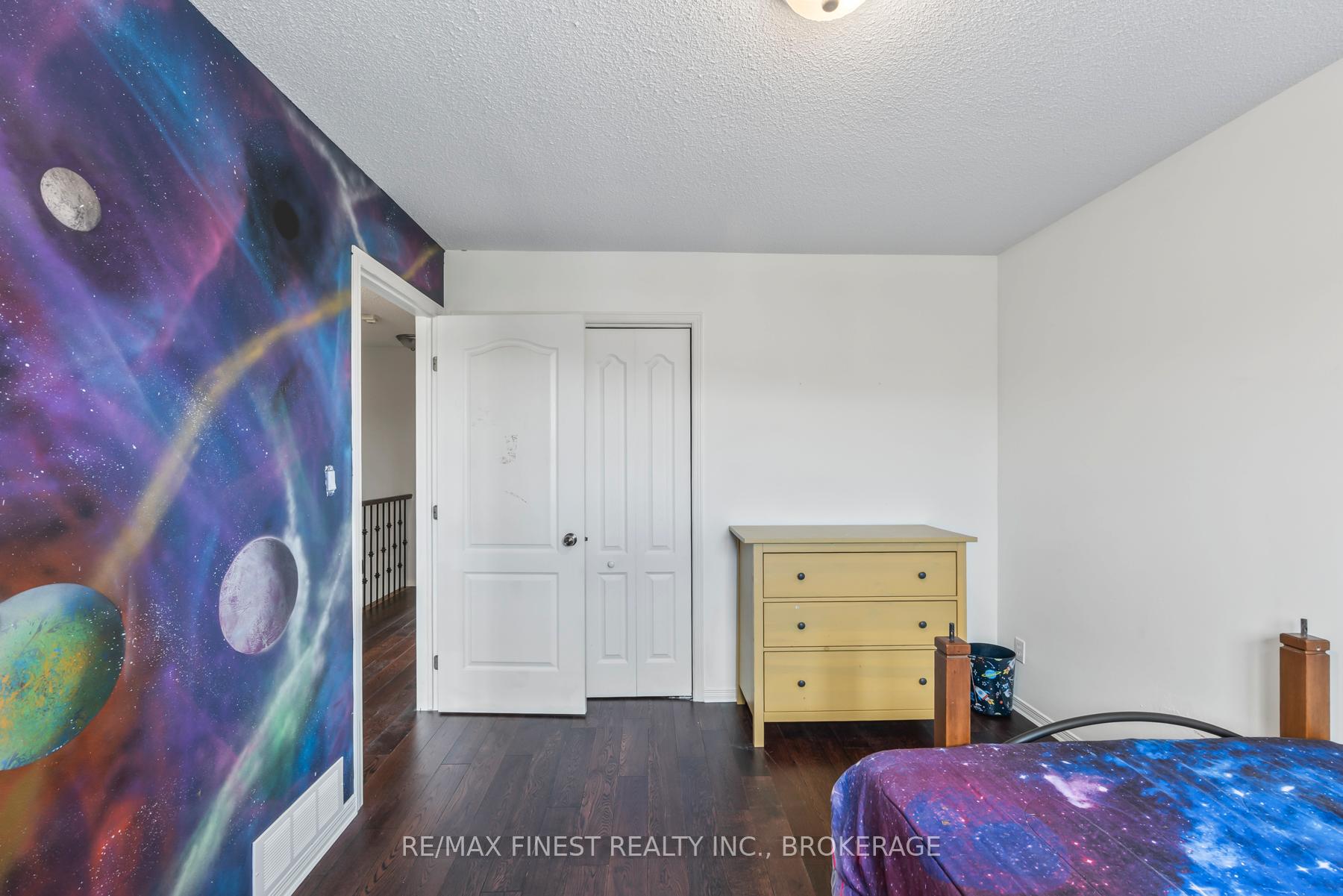 Photo 17 of 423 Maureen Street, Kingston, Kingston East (Incl Barret Crt) — HOMEH