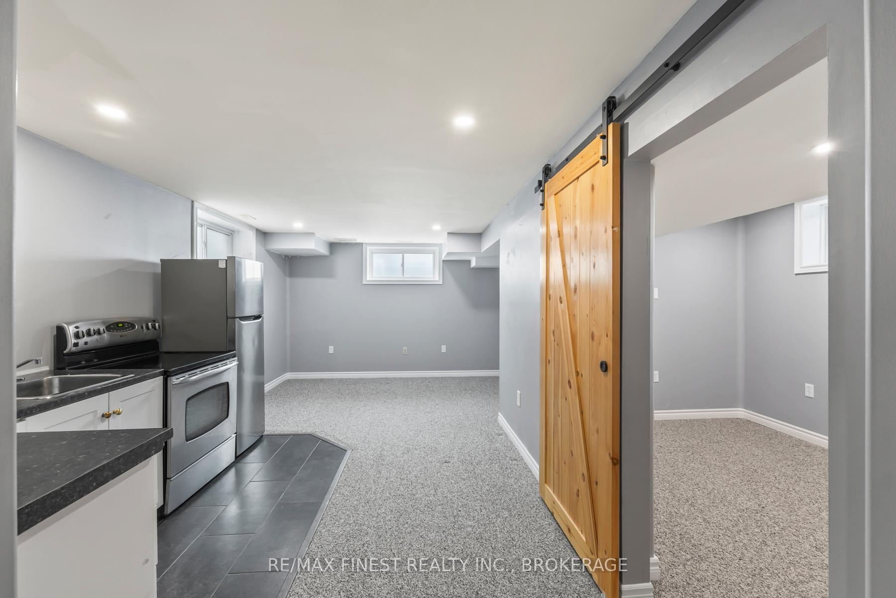 Photo 27 of 423 Maureen Street, Kingston, Kingston East (Incl Barret Crt) — HOMEH