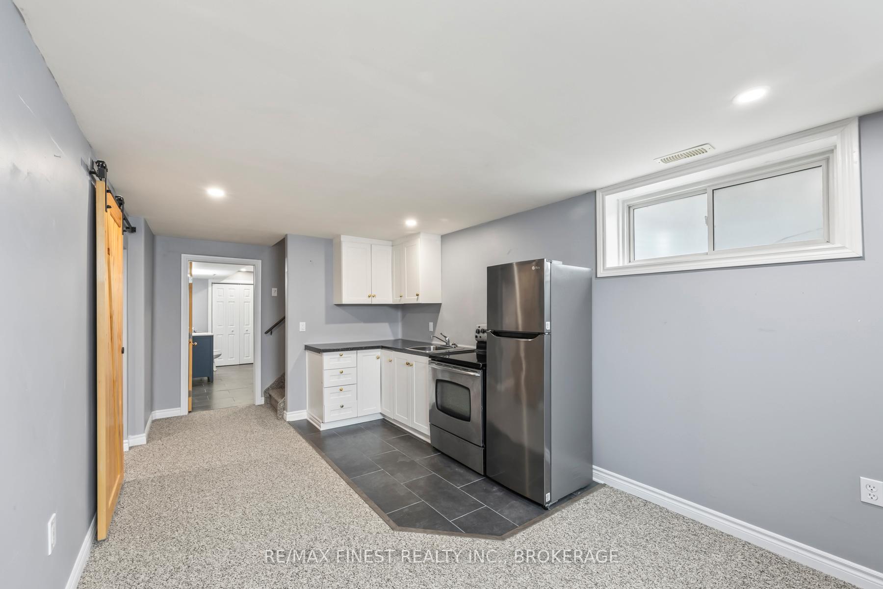 Photo 29 of 423 Maureen Street, Kingston, Kingston East (Incl Barret Crt) — HOMEH