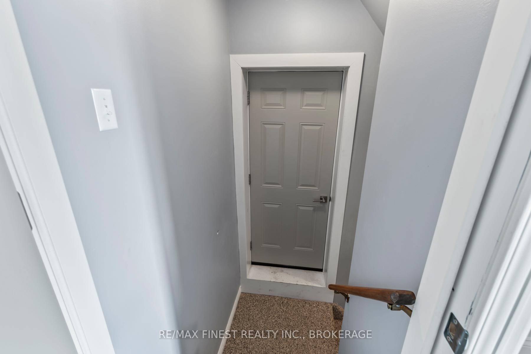 Photo 39 of 423 Maureen Street, Kingston, Kingston East (Incl Barret Crt) — HOMEH