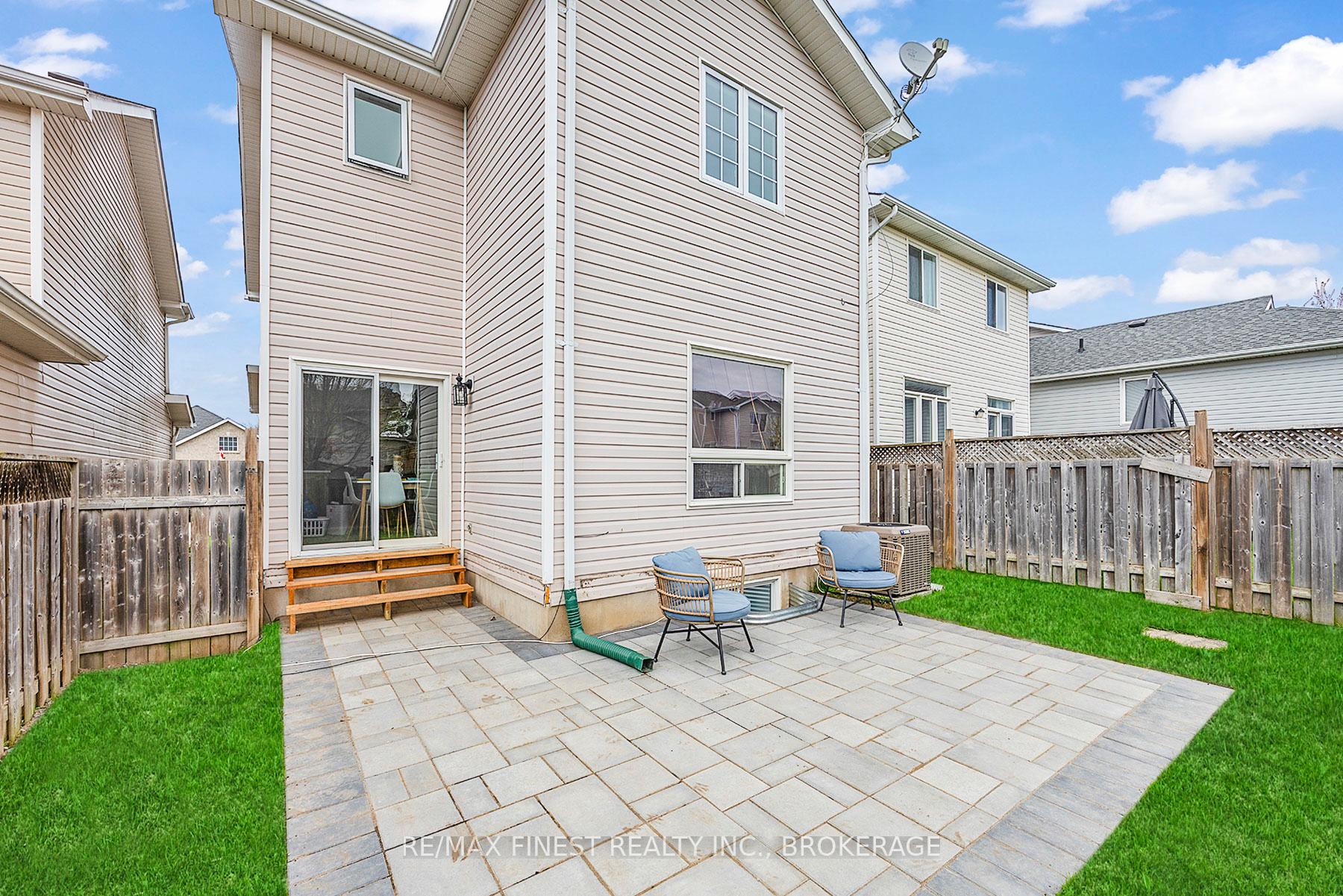Photo 42 of 423 Maureen Street, Kingston, Kingston East (Incl Barret Crt) — HOMEH