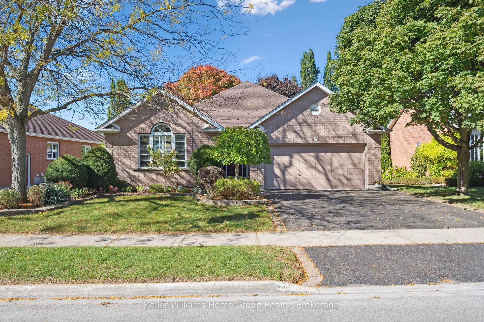 Photo 2 of 66 Kortright Road E, Guelph, Kortright East — HOMEH