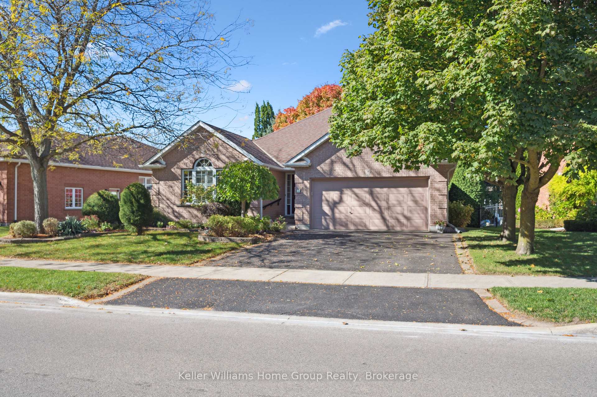 Photo 3 of 66 Kortright Road E, Guelph, Kortright East — HOMEH