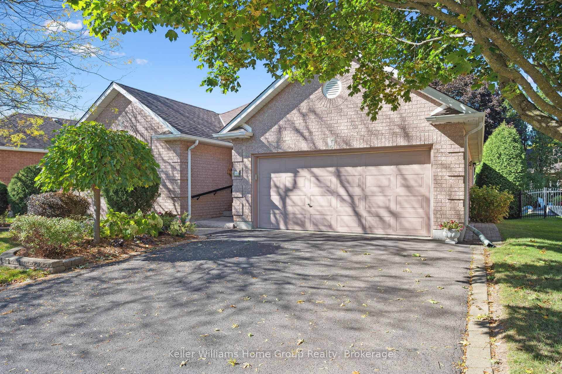 Photo 4 of 66 Kortright Road E, Guelph, Kortright East — HOMEH