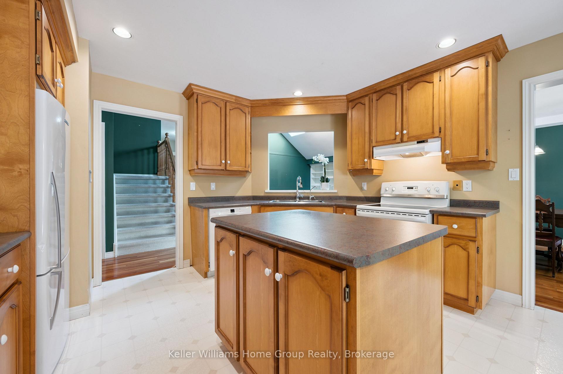 Photo 15 of 66 Kortright Road E, Guelph, Kortright East — HOMEH