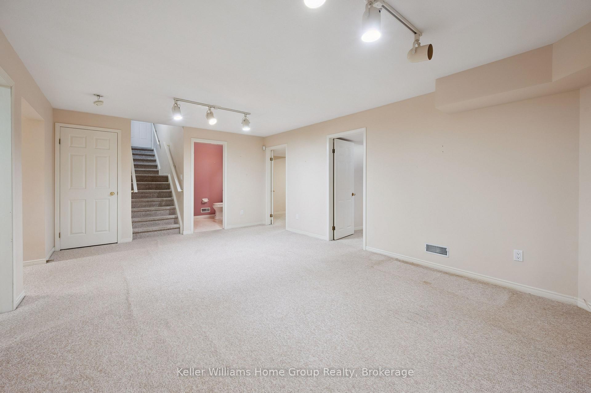 Photo 32 of 66 Kortright Road E, Guelph, Kortright East — HOMEH