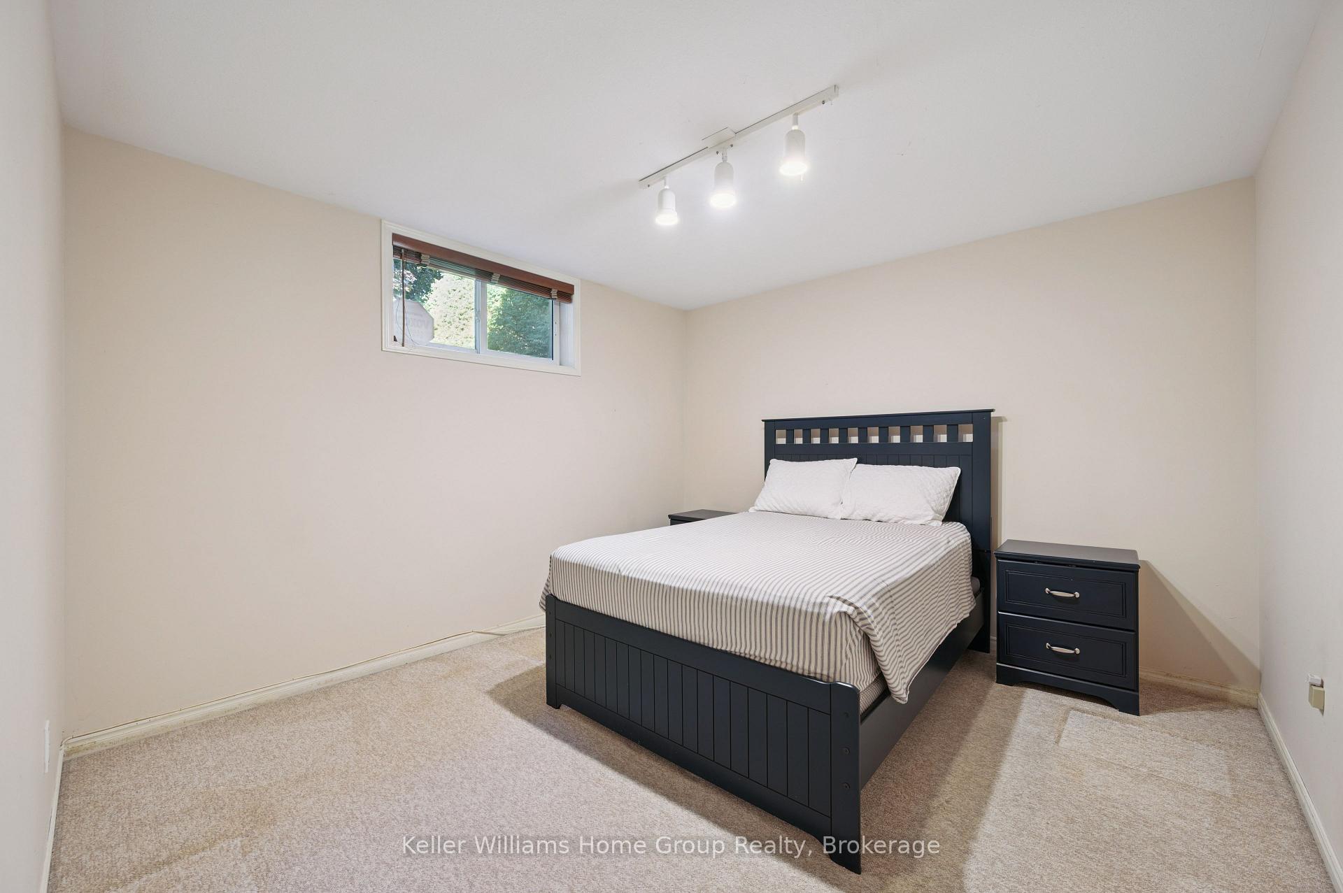 Photo 36 of 66 Kortright Road E, Guelph, Kortright East — HOMEH