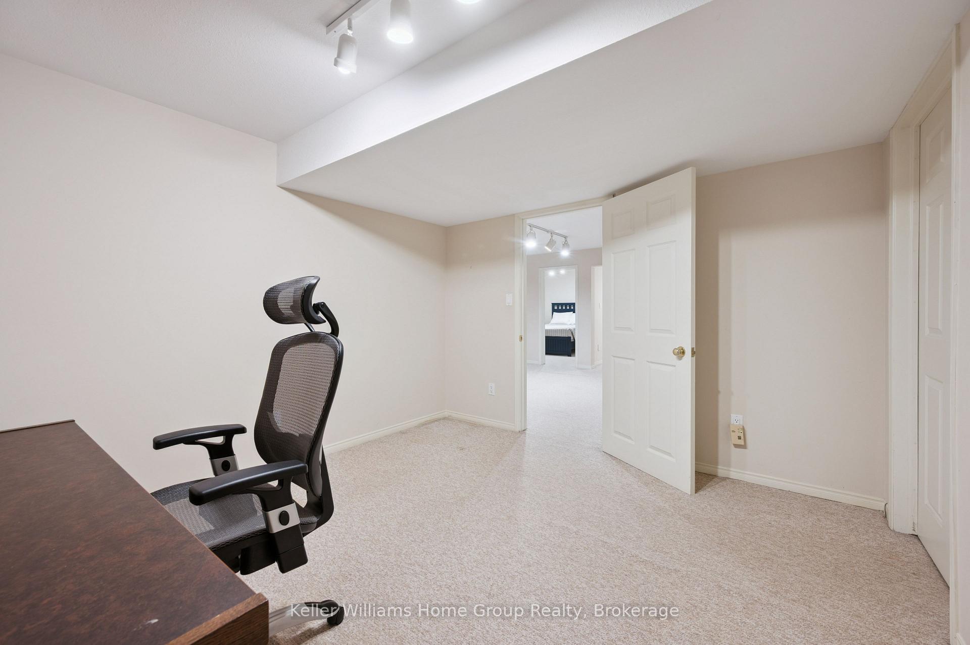 Photo 41 of 66 Kortright Road E, Guelph, Kortright East — HOMEH