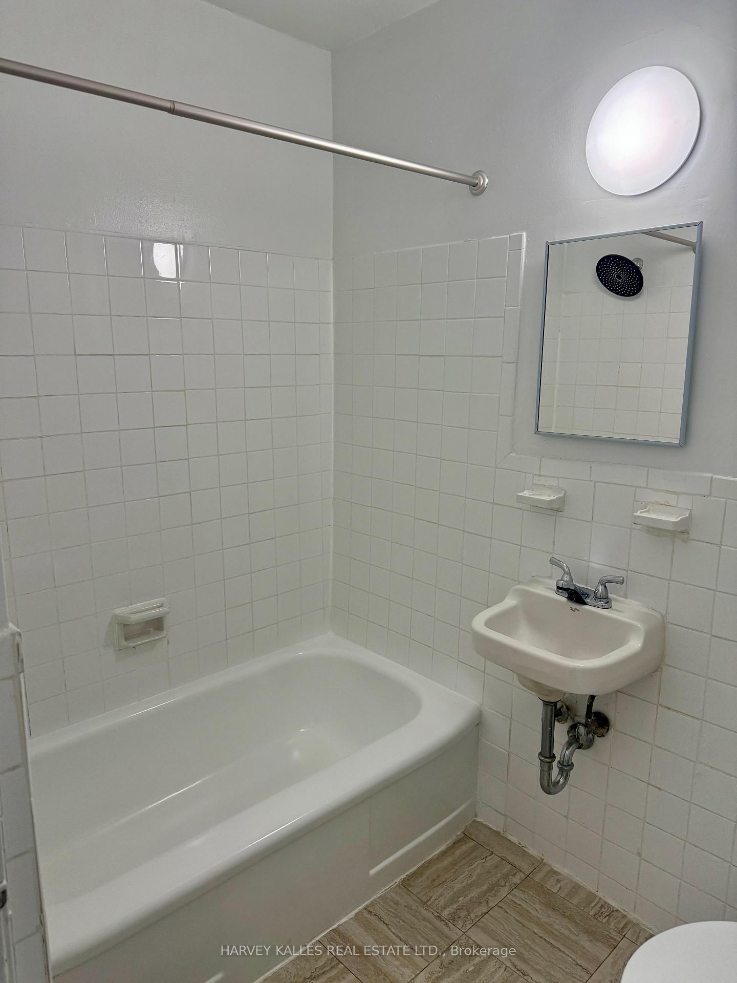 Photo 3 of Unit 203, 1582 Bathurst Street, Toronto, Humewood-Cedarvale — HOMEH