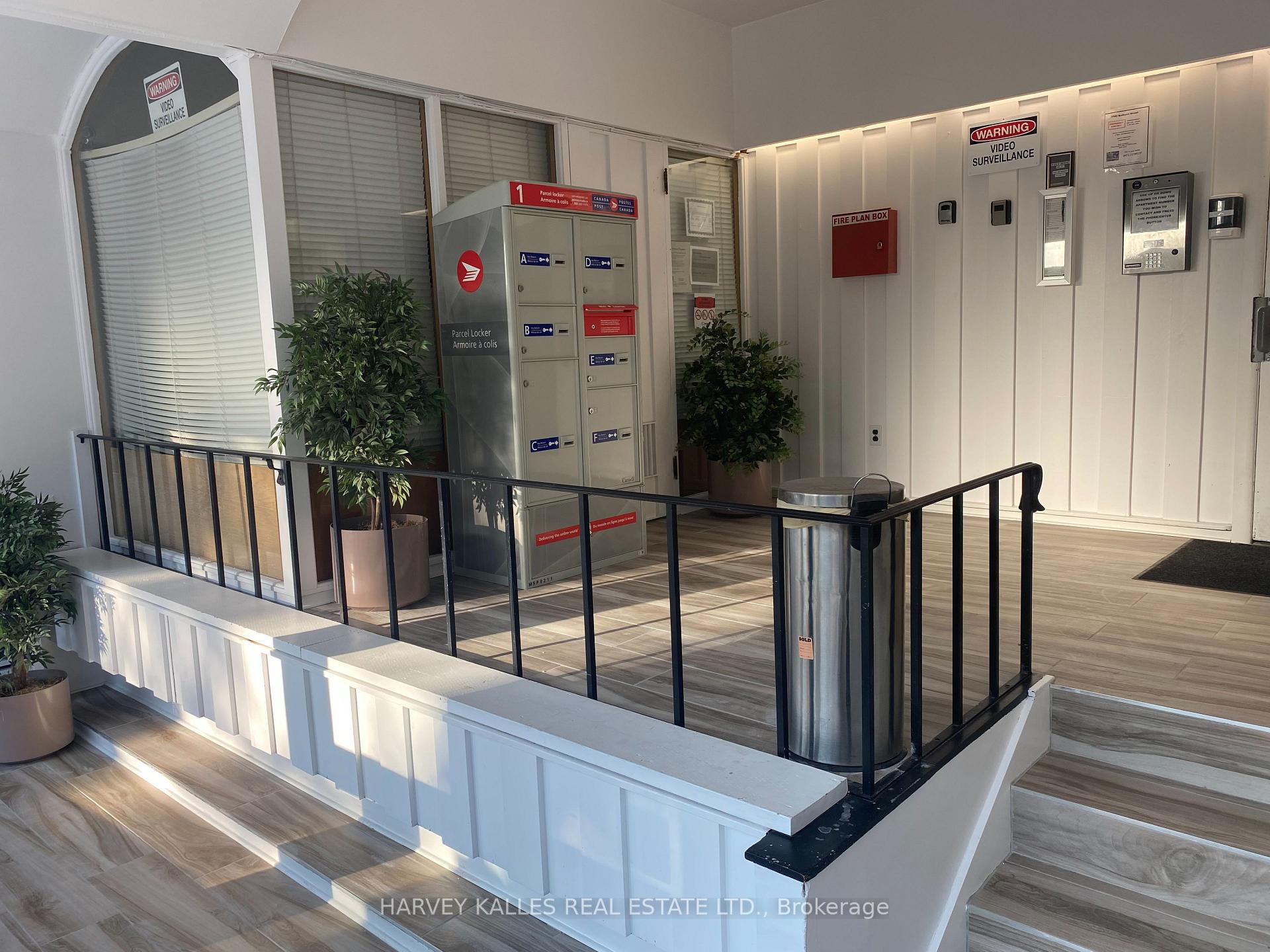 Photo 2 of Unit 305, 1582 Bathurst Street, Toronto, Humewood-Cedarvale — HOMEH