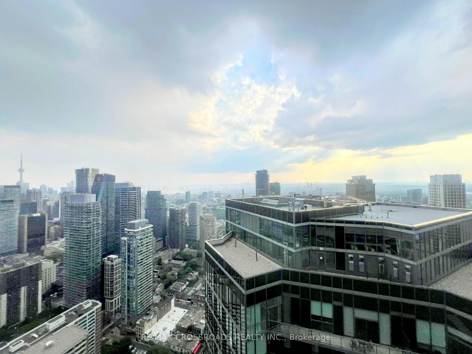 Photo 15 of Unit 5106, 55 Charles Street E, Toronto, Church-Yonge Corridor — HOMEH