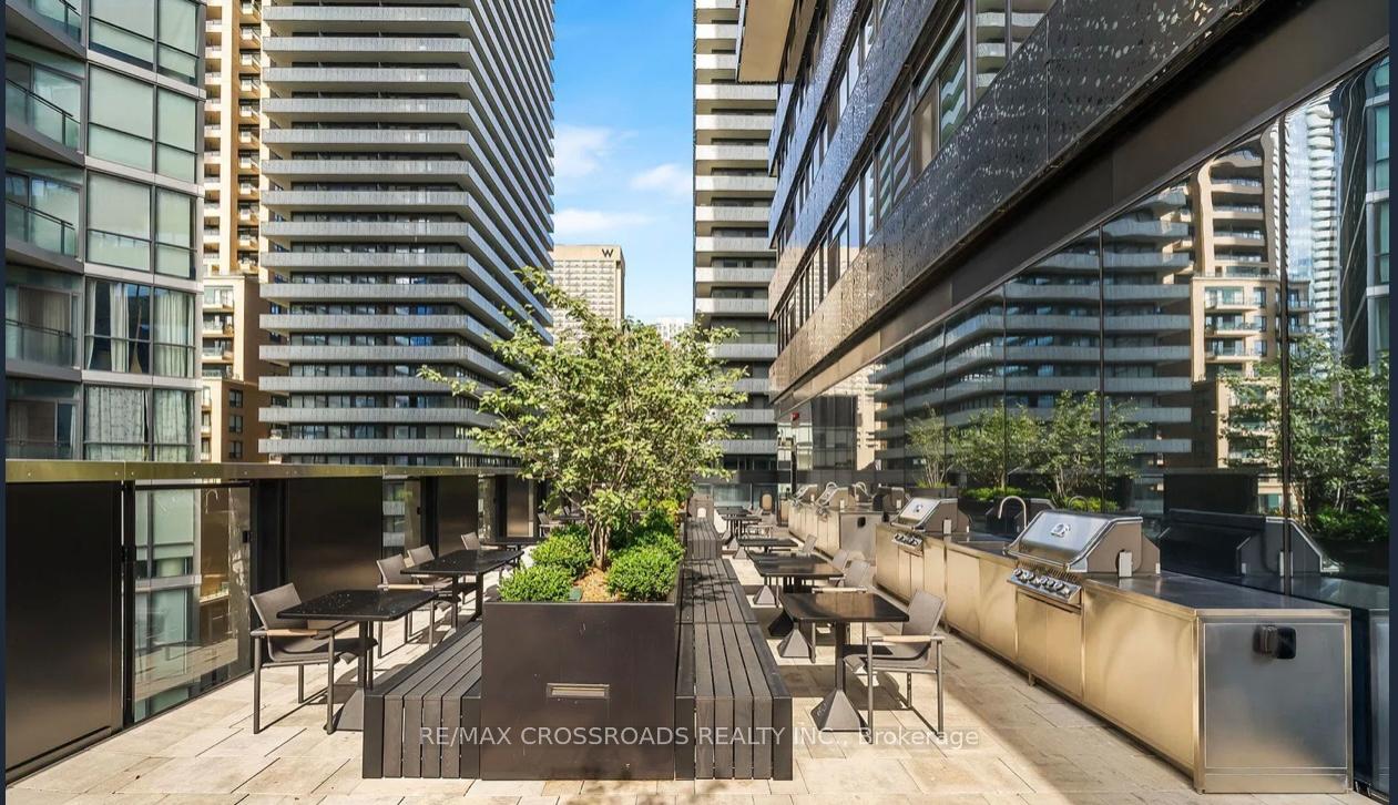 Photo 19 of Unit 5106, 55 Charles Street E, Toronto, Church-Yonge Corridor — HOMEH