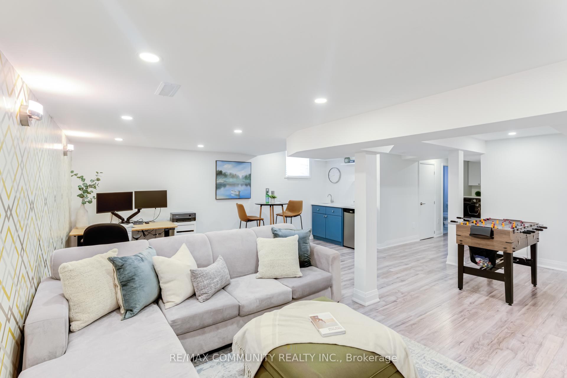 Photo 22 of 8 Simnick Crescent, Clarington, Courtice — HOMEH