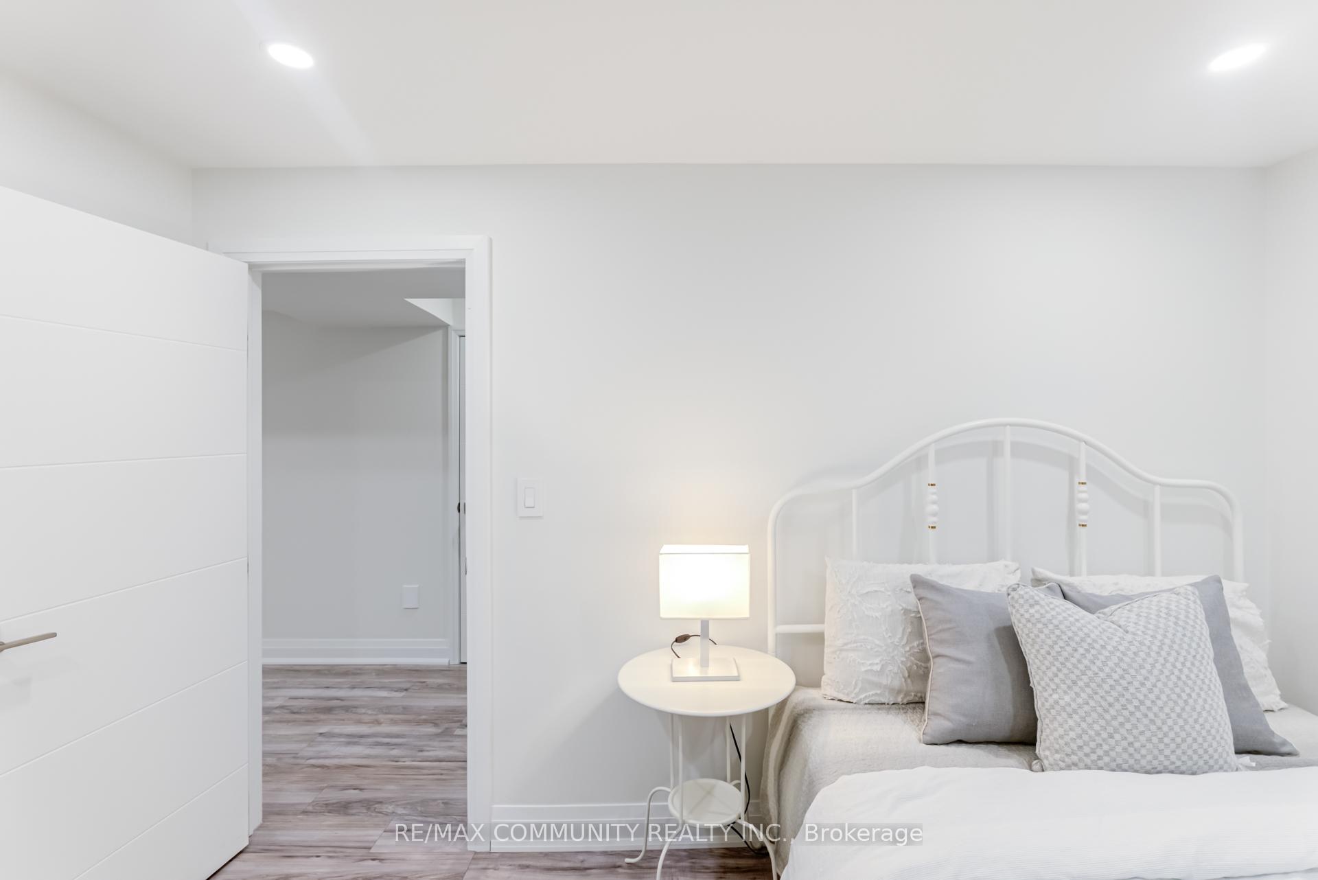 Photo 10 of 8 Simnick Crescent, Clarington, Courtice — HOMEH