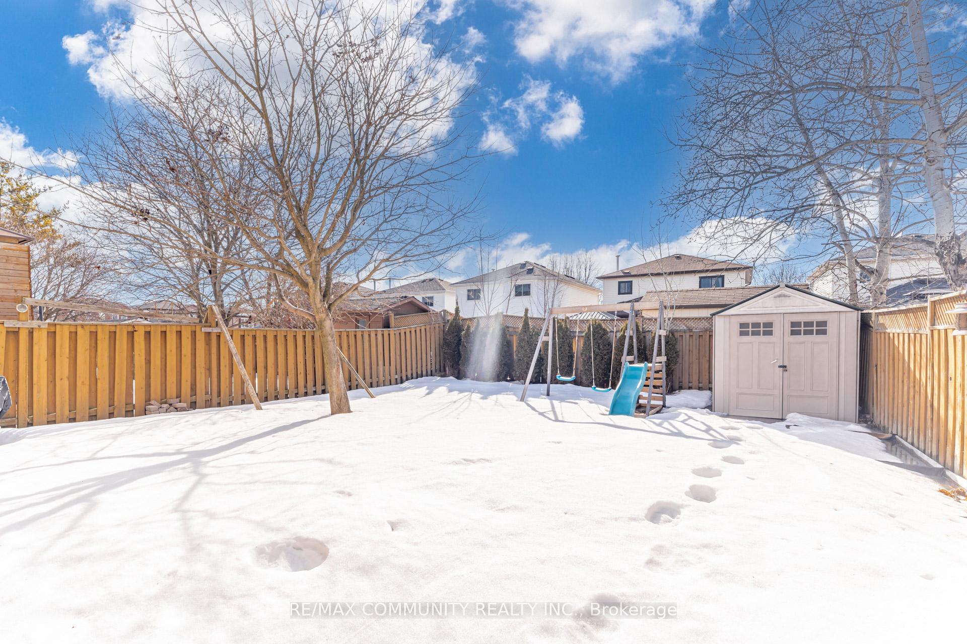 Photo 26 of 8 Simnick Crescent, Clarington, Courtice — HOMEH