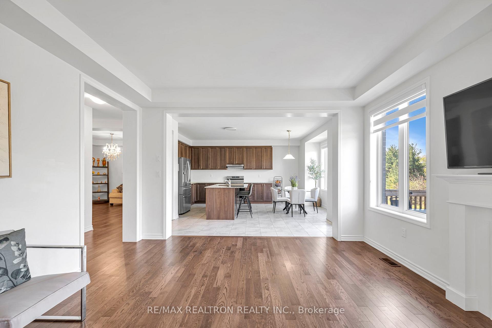 Photo 11 of 3038 Hollyberry Trail, Pickering, Rural Pickering — HOMEH
