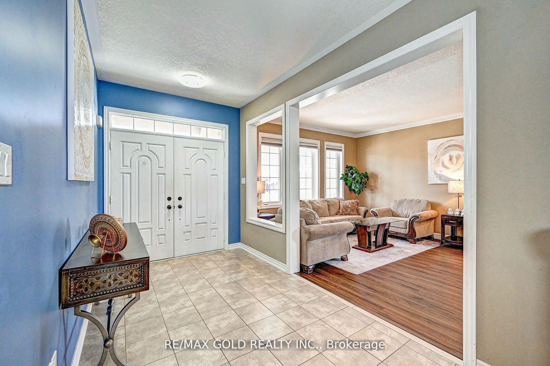 Photo 10 of 238 David Elsey Street, Kitchener — HOMEH