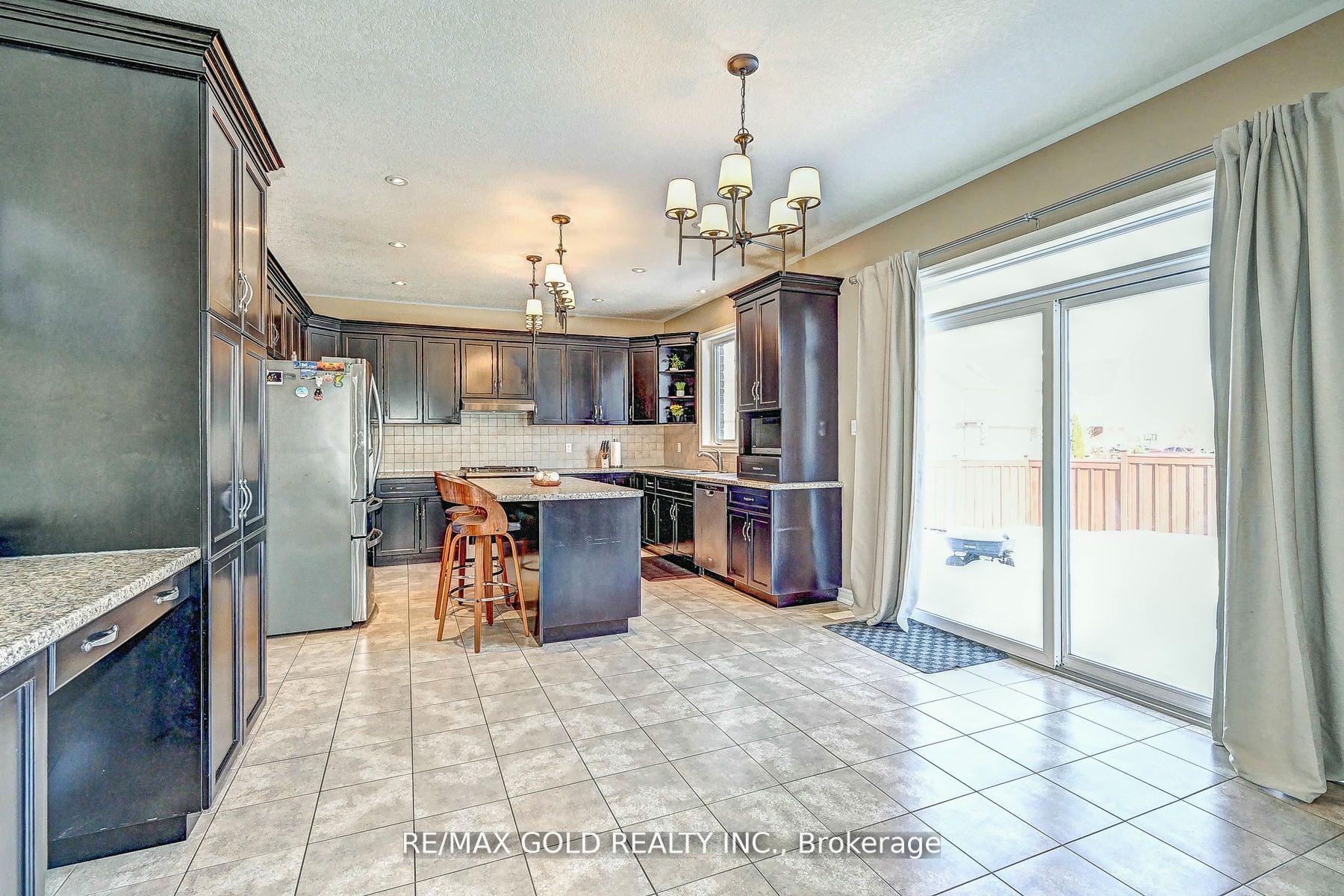 Photo 12 of 238 David Elsey Street, Kitchener — HOMEH
