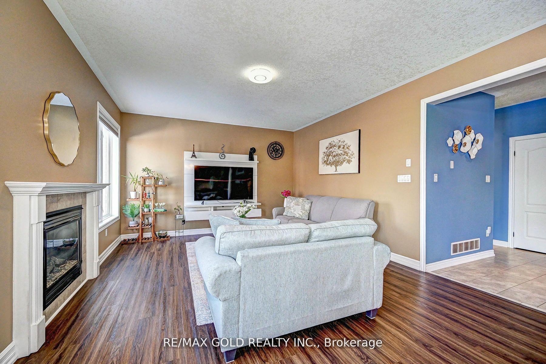 Photo 18 of 238 David Elsey Street, Kitchener — HOMEH
