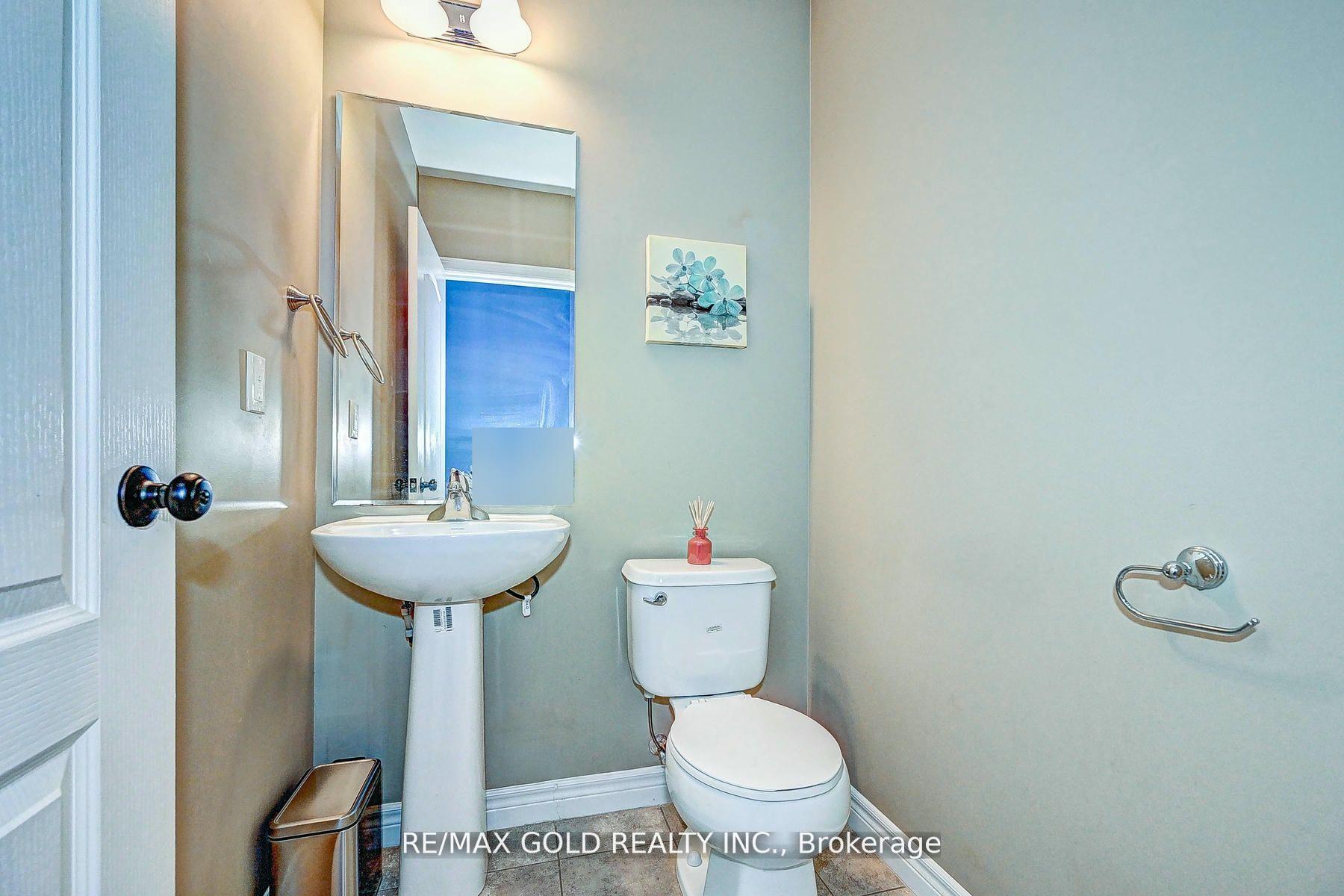 Photo 11 of 238 David Elsey Street, Kitchener — HOMEH