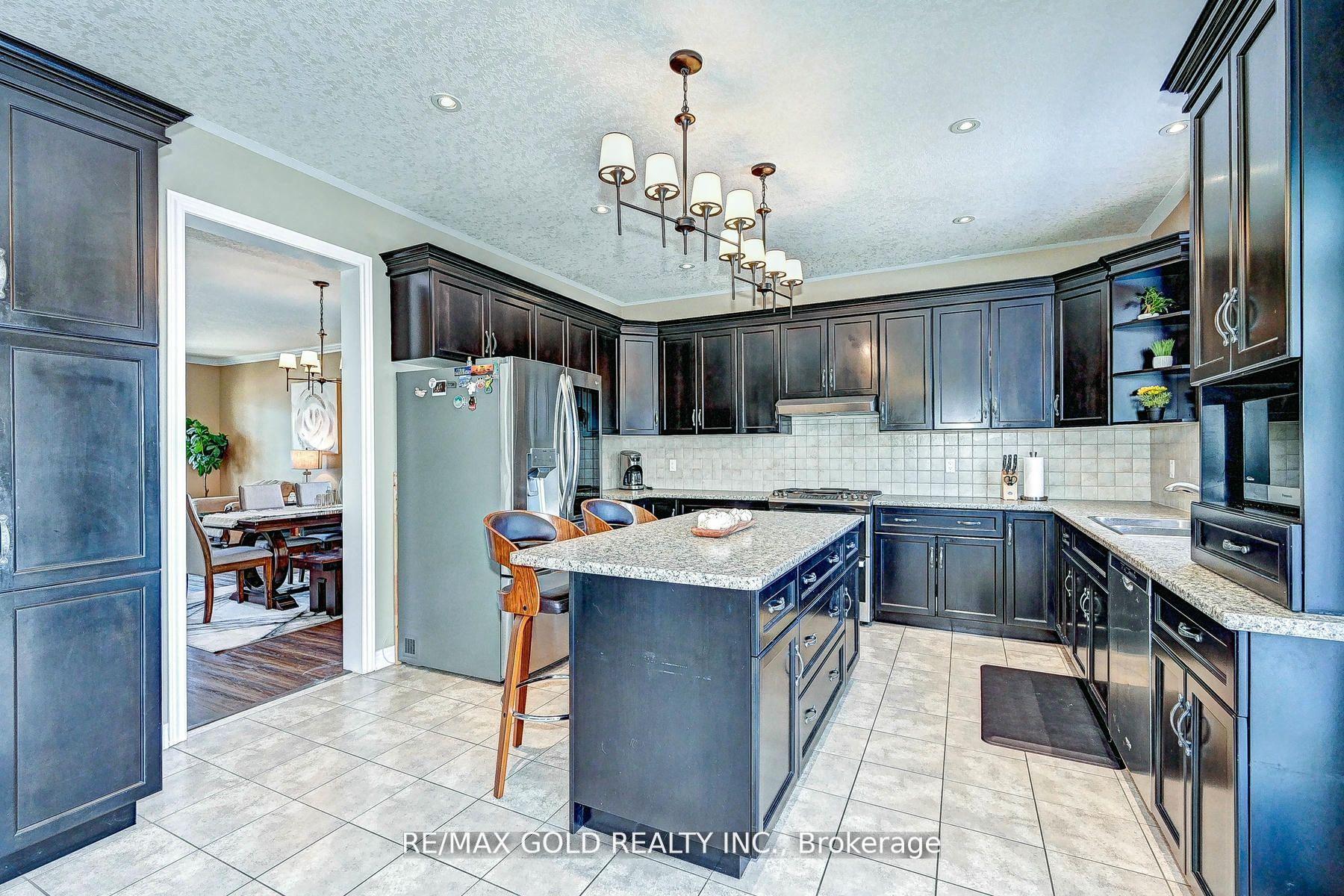 Photo 17 of 238 David Elsey Street, Kitchener — HOMEH
