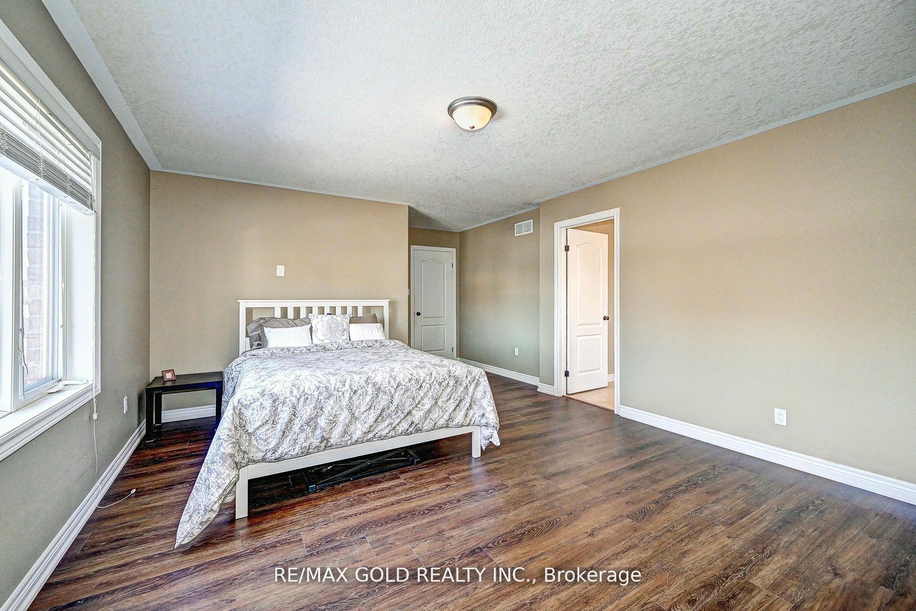 Photo 23 of 238 David Elsey Street, Kitchener — HOMEH