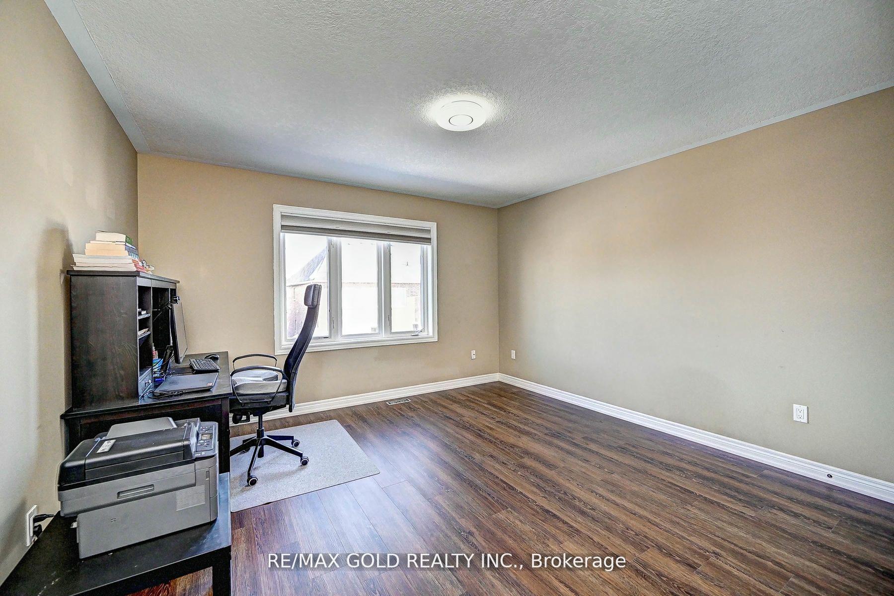Photo 26 of 238 David Elsey Street, Kitchener — HOMEH