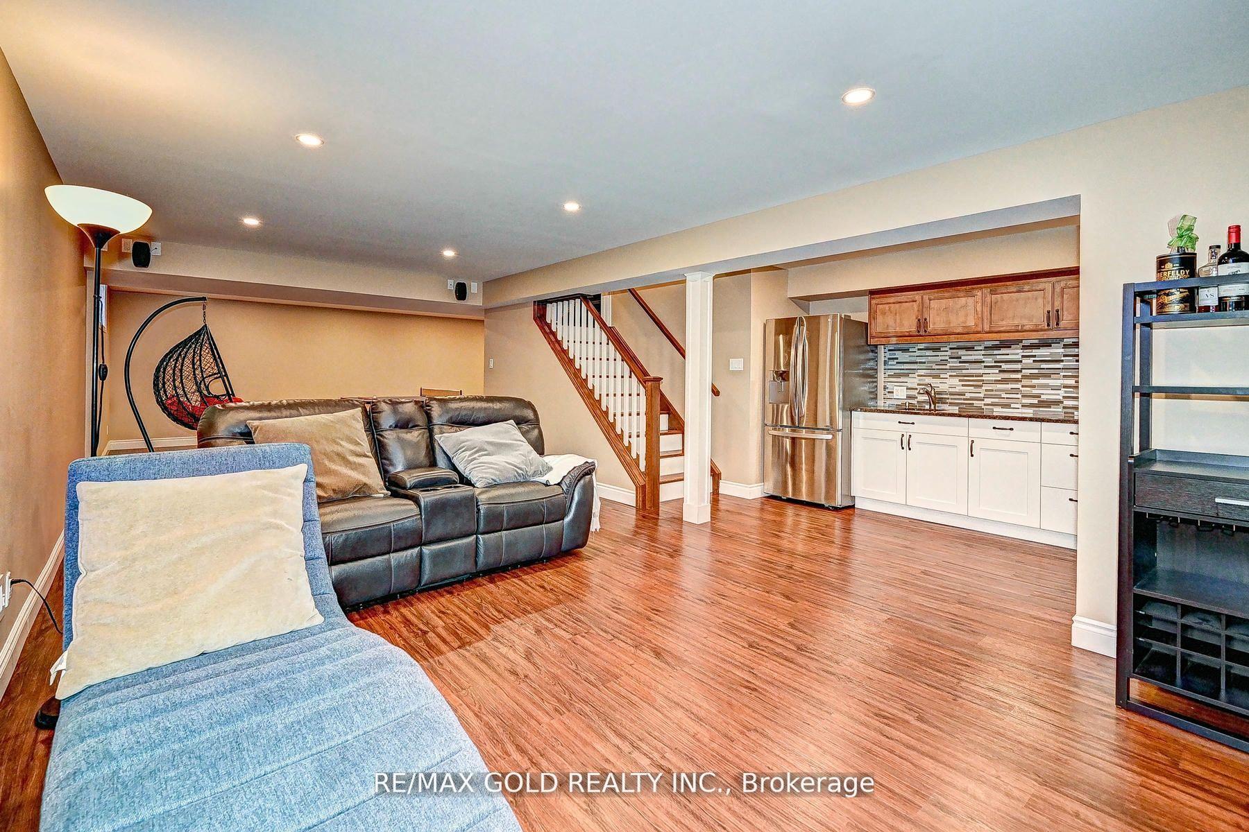 Photo 35 of 238 David Elsey Street, Kitchener — HOMEH
