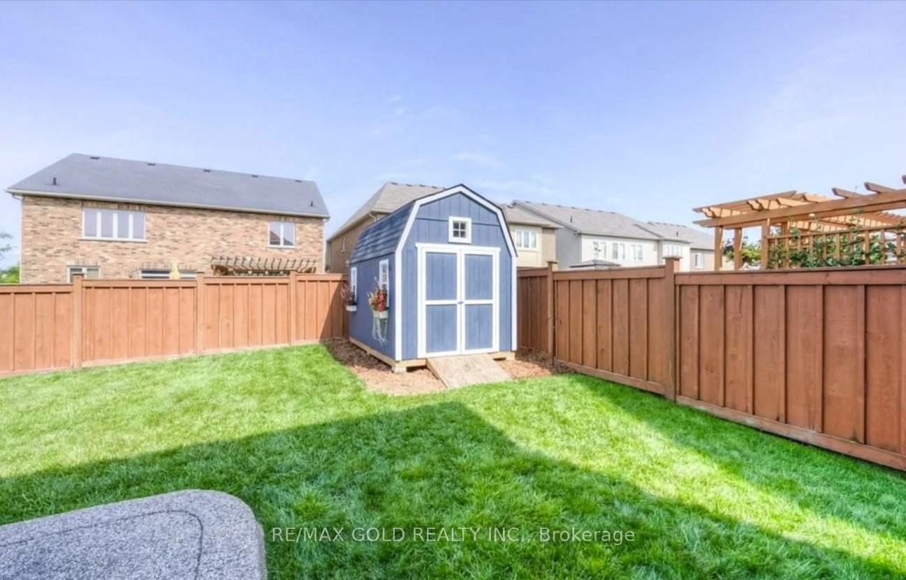 Photo 36 of 238 David Elsey Street, Kitchener — HOMEH