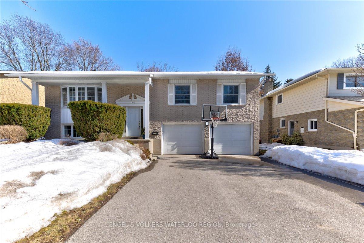 Photo 1 of 300 Craigleith Drive, Waterloo — HOMEH