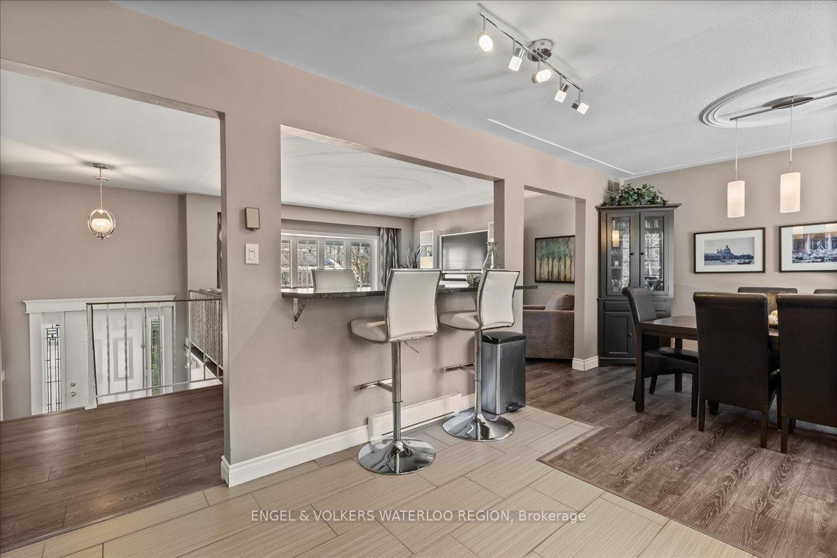 Photo 9 of 300 Craigleith Drive, Waterloo — HOMEH