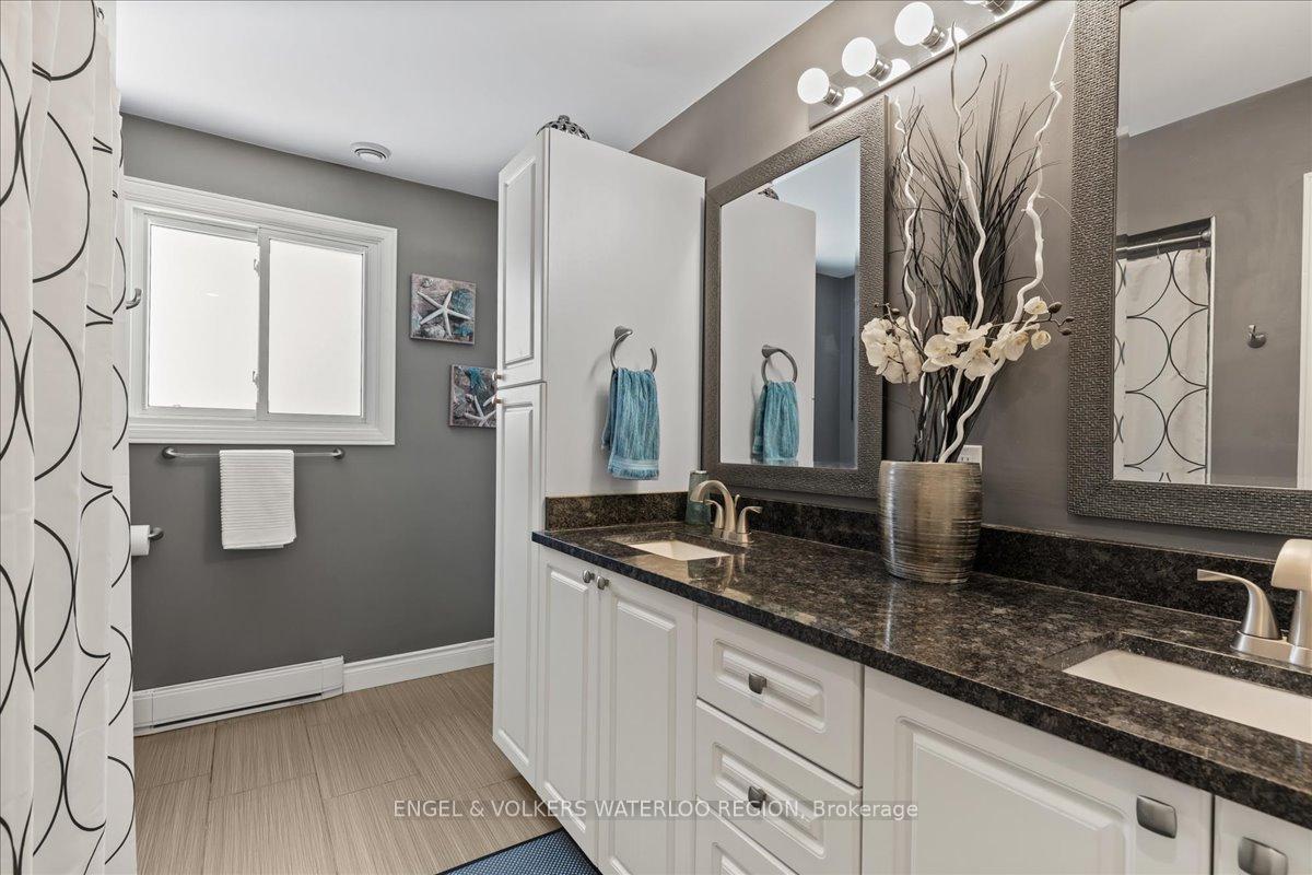 Photo 17 of 300 Craigleith Drive, Waterloo — HOMEH