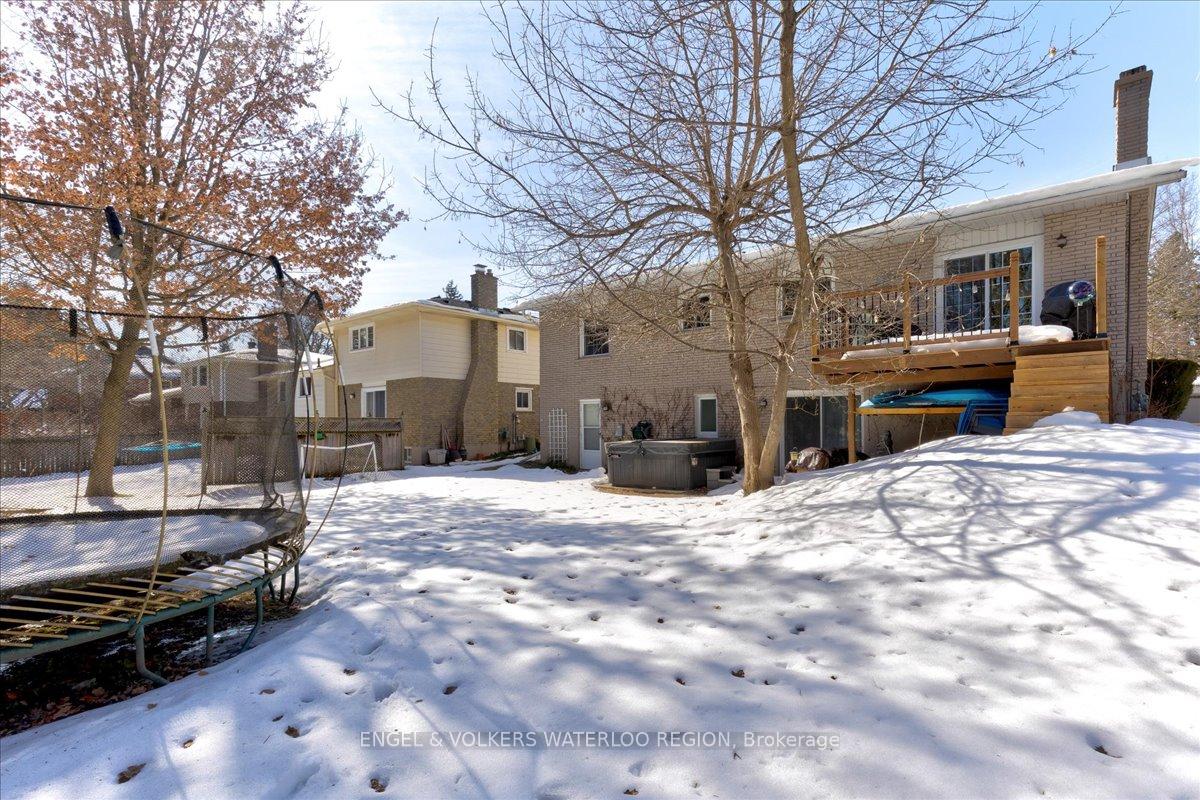 Photo 40 of 300 Craigleith Drive, Waterloo — HOMEH