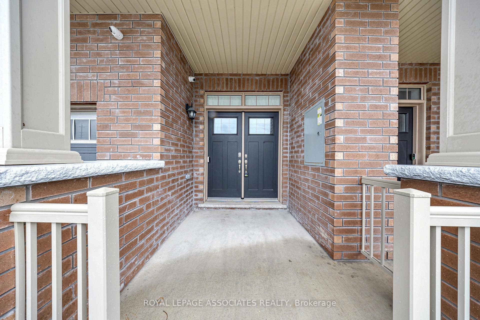 Photo 6 of 8 Paradise Way, Whitby, Rolling Acres — HOMEH