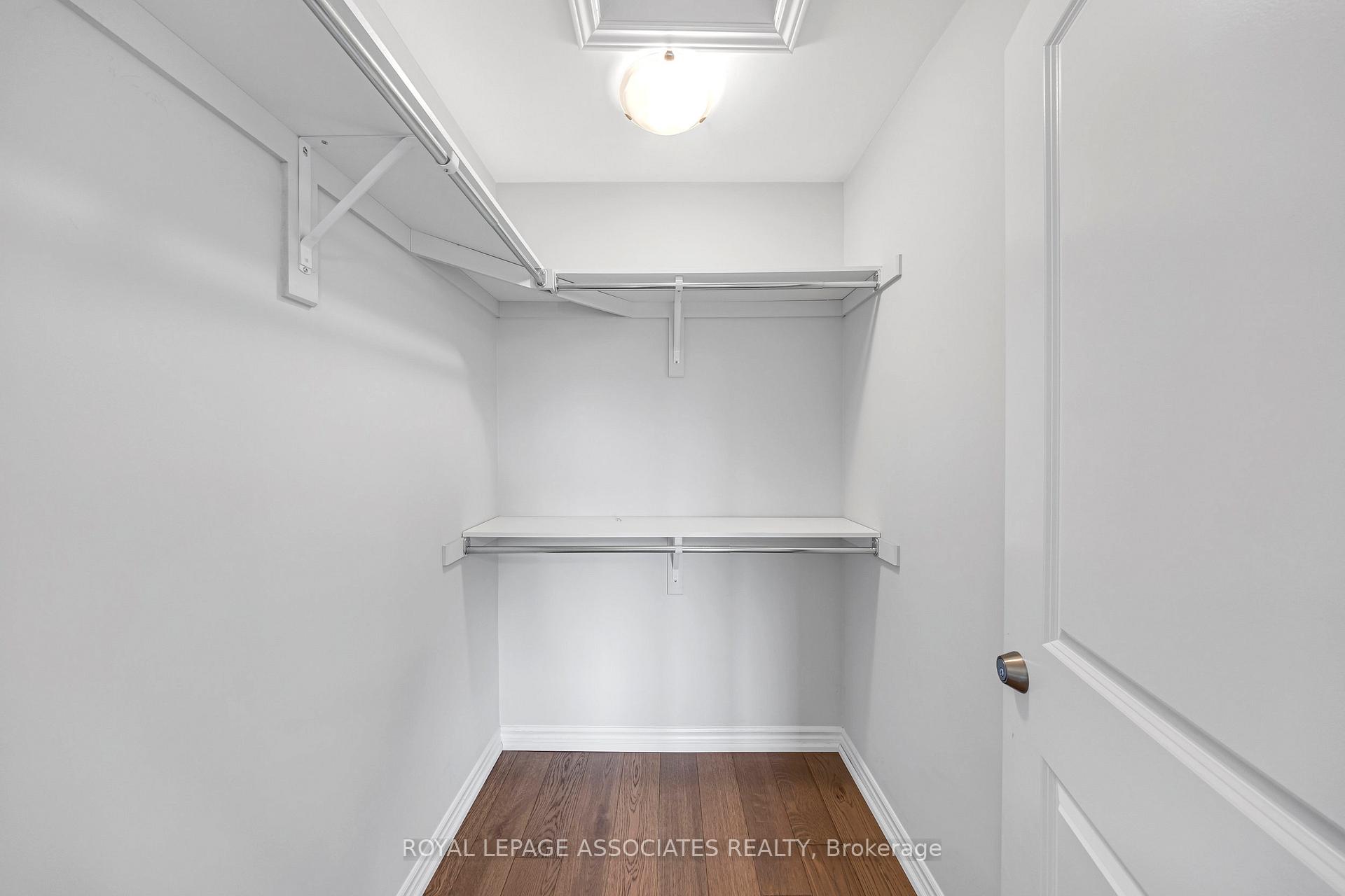 Photo 18 of 8 Paradise Way, Whitby, Rolling Acres — HOMEH