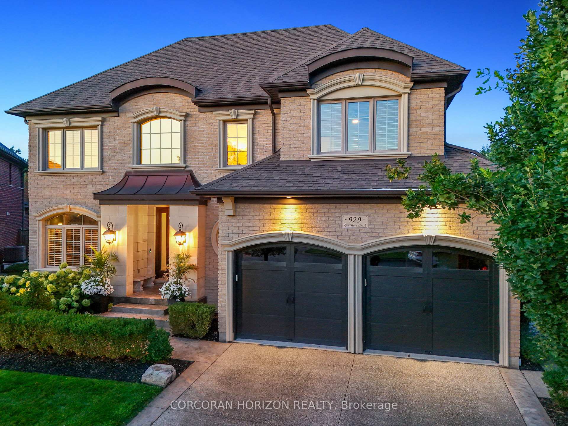 Photo 1 of 929 Riverstone Court, Kitchener — HOMEH