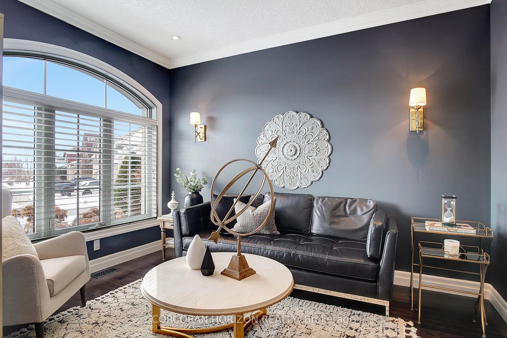 Photo 5 of 929 Riverstone Court, Kitchener — HOMEH