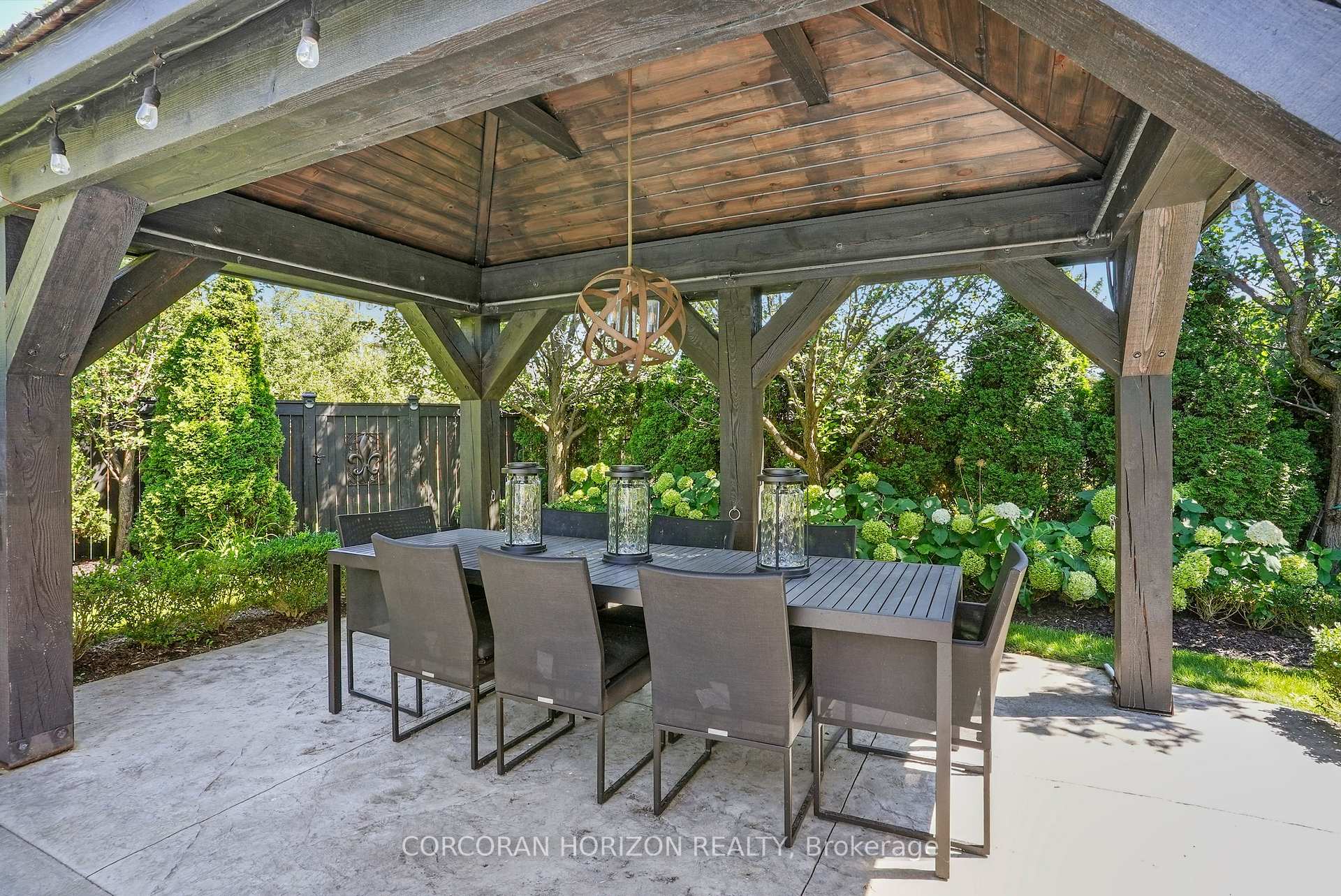 Photo 47 of 929 Riverstone Court, Kitchener — HOMEH
