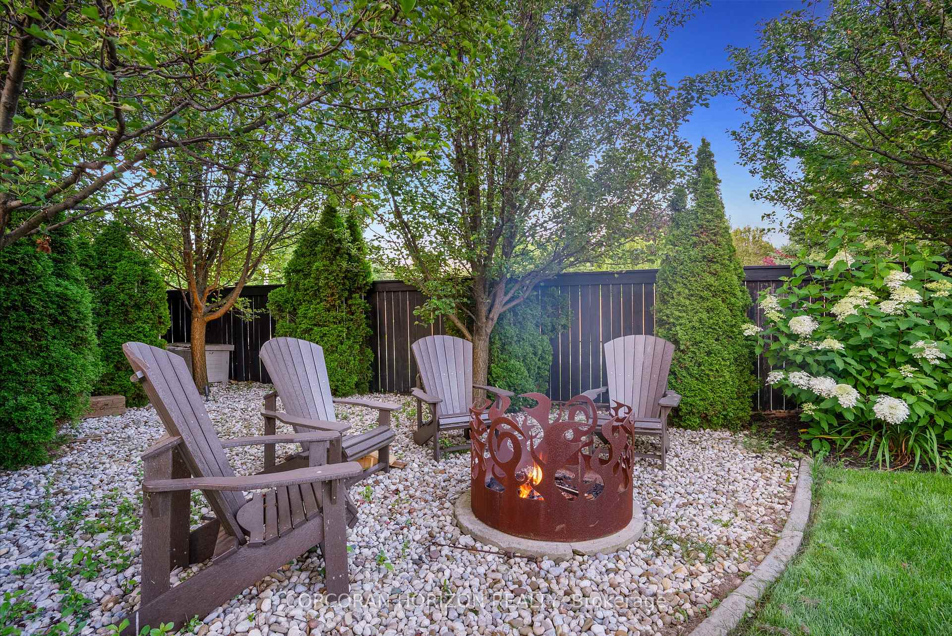 Photo 23 of 929 Riverstone Court, Kitchener — HOMEH