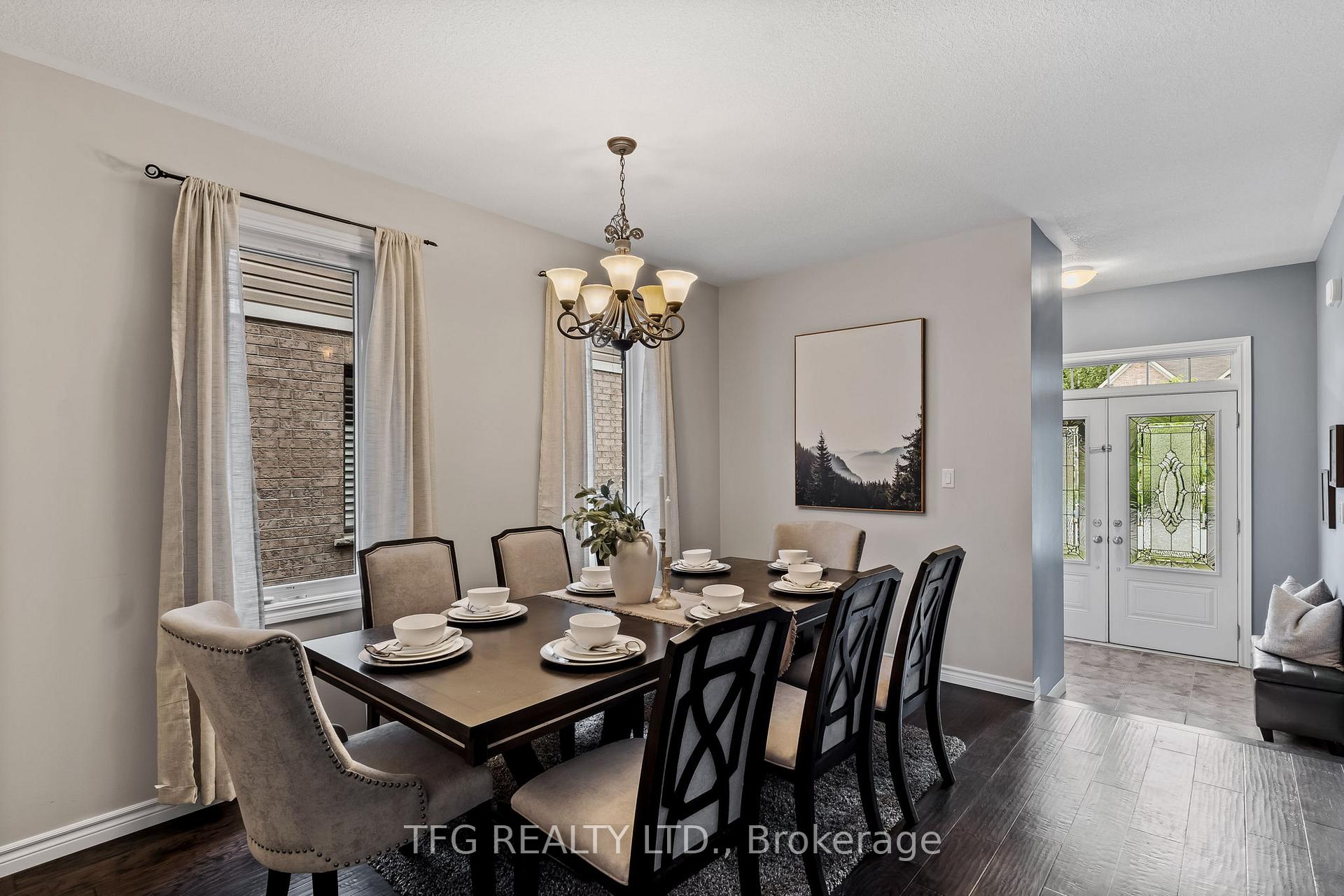 Photo 5 of 184 Varcoe Road, Clarington, Courtice — HOMEH
