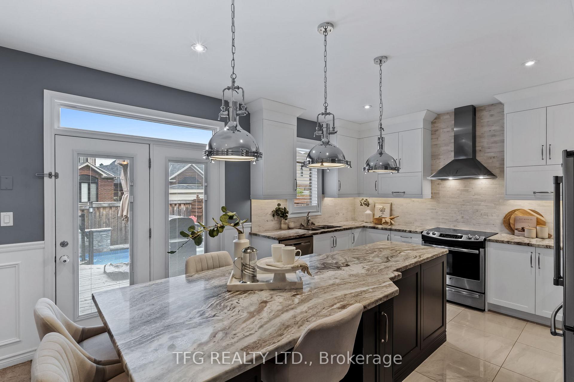 Photo 13 of 184 Varcoe Road, Clarington, Courtice — HOMEH