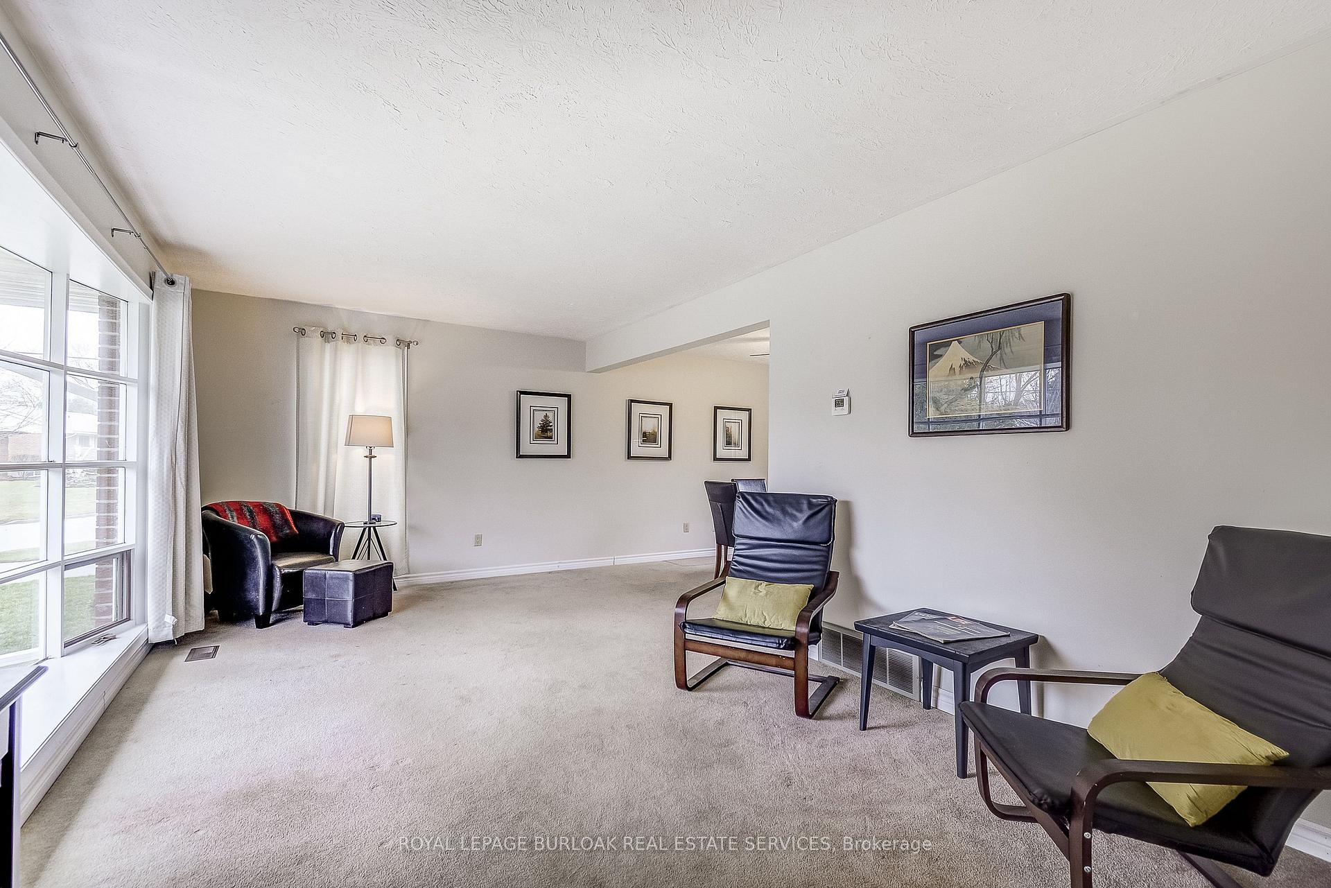Photo 23 of 5 Thorburn Place, Haldimand — HOMEH