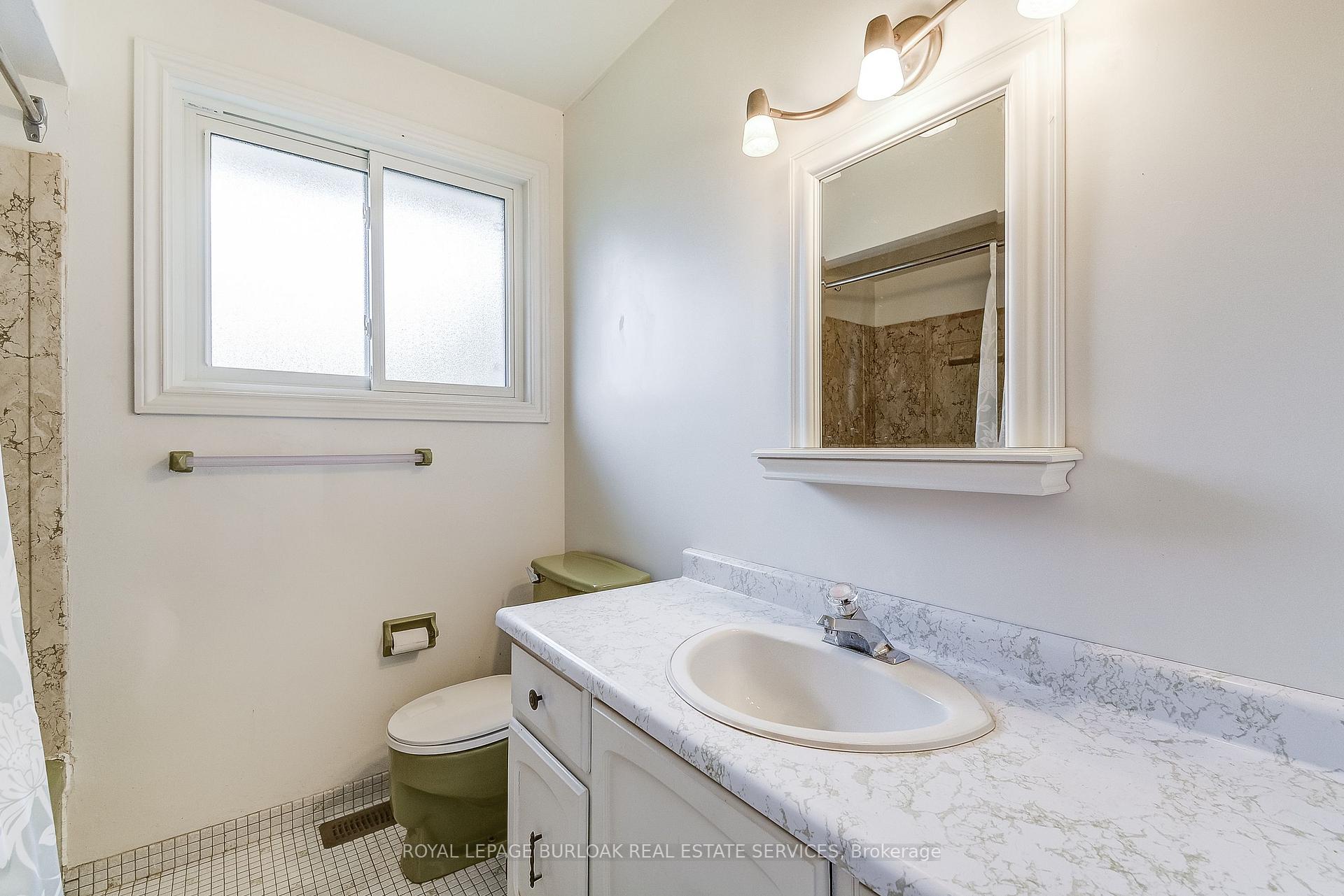 Photo 24 of 5 Thorburn Place, Haldimand — HOMEH
