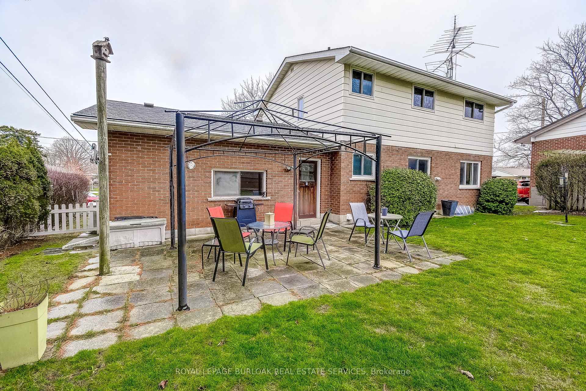 Photo 36 of 5 Thorburn Place, Haldimand — HOMEH