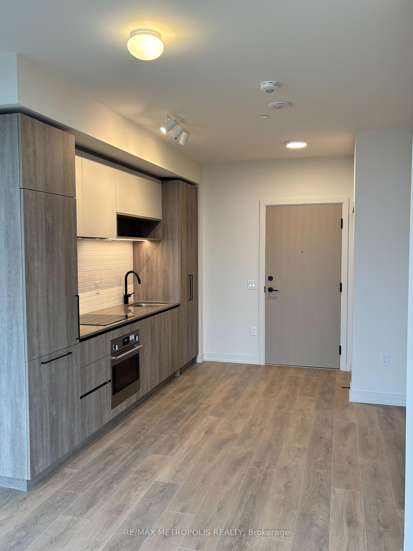 Photo 3 of Unit 1520, 181 Sterling Road, Toronto, Dufferin Grove — HOMEH