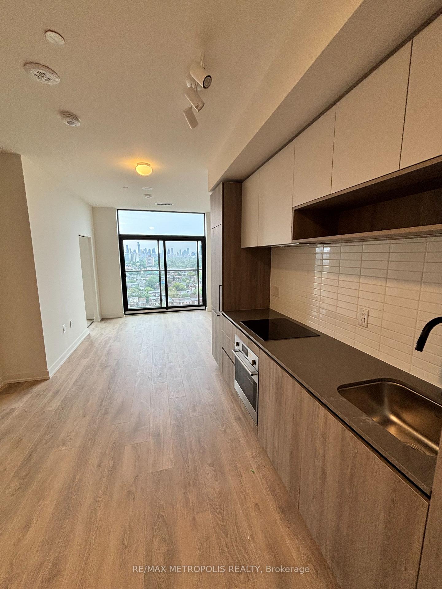 Photo 11 of Unit 1520, 181 Sterling Road, Toronto, Dufferin Grove — HOMEH