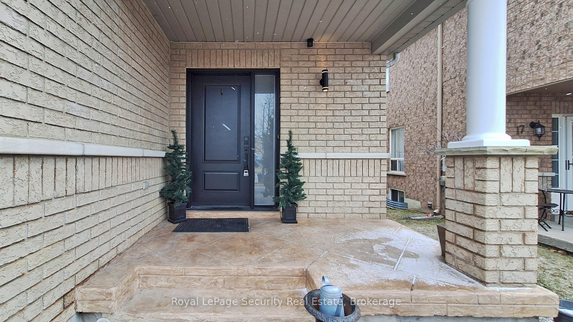 Photo 9 of 15 Peak Point Boulevard, Vaughan, Rural Vaughan — HOMEH